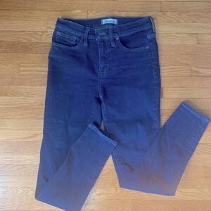 Madewell dark wash skinny jeans. Size 26. 9”mid rise